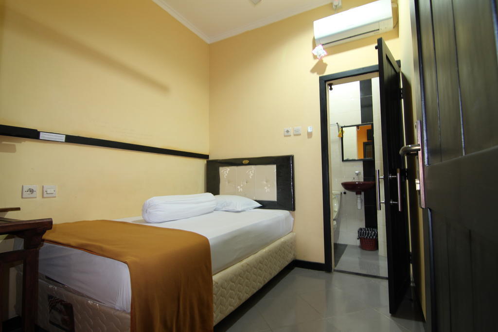 Ct1 Bali Bed & Breakfast Kuta Lombok Quarto foto