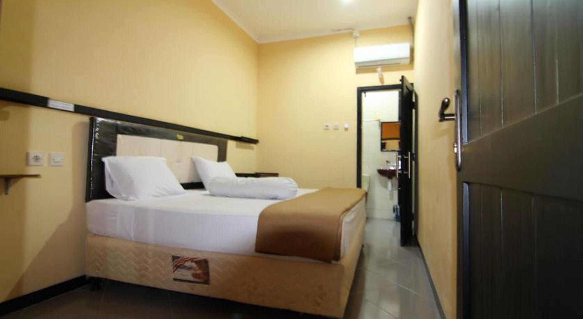 Ct1 Bali Bed & Breakfast Kuta Lombok Exterior foto